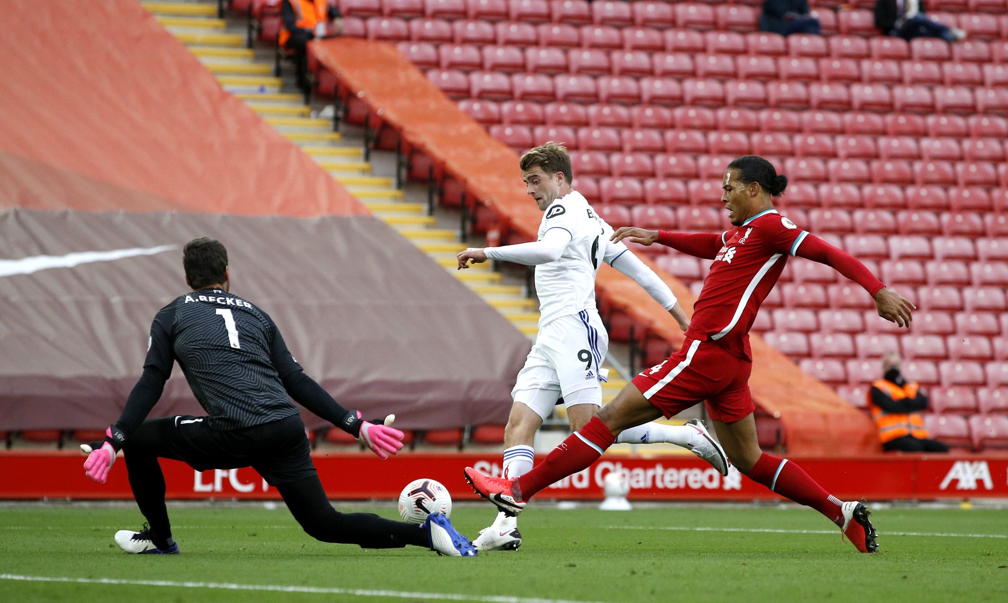 卢加诺不仅 卢加诺不仅