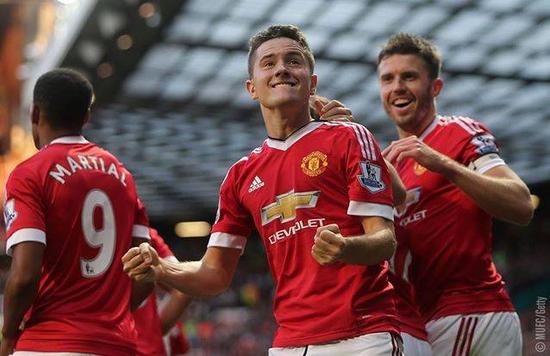 力下的极端 力下的极端